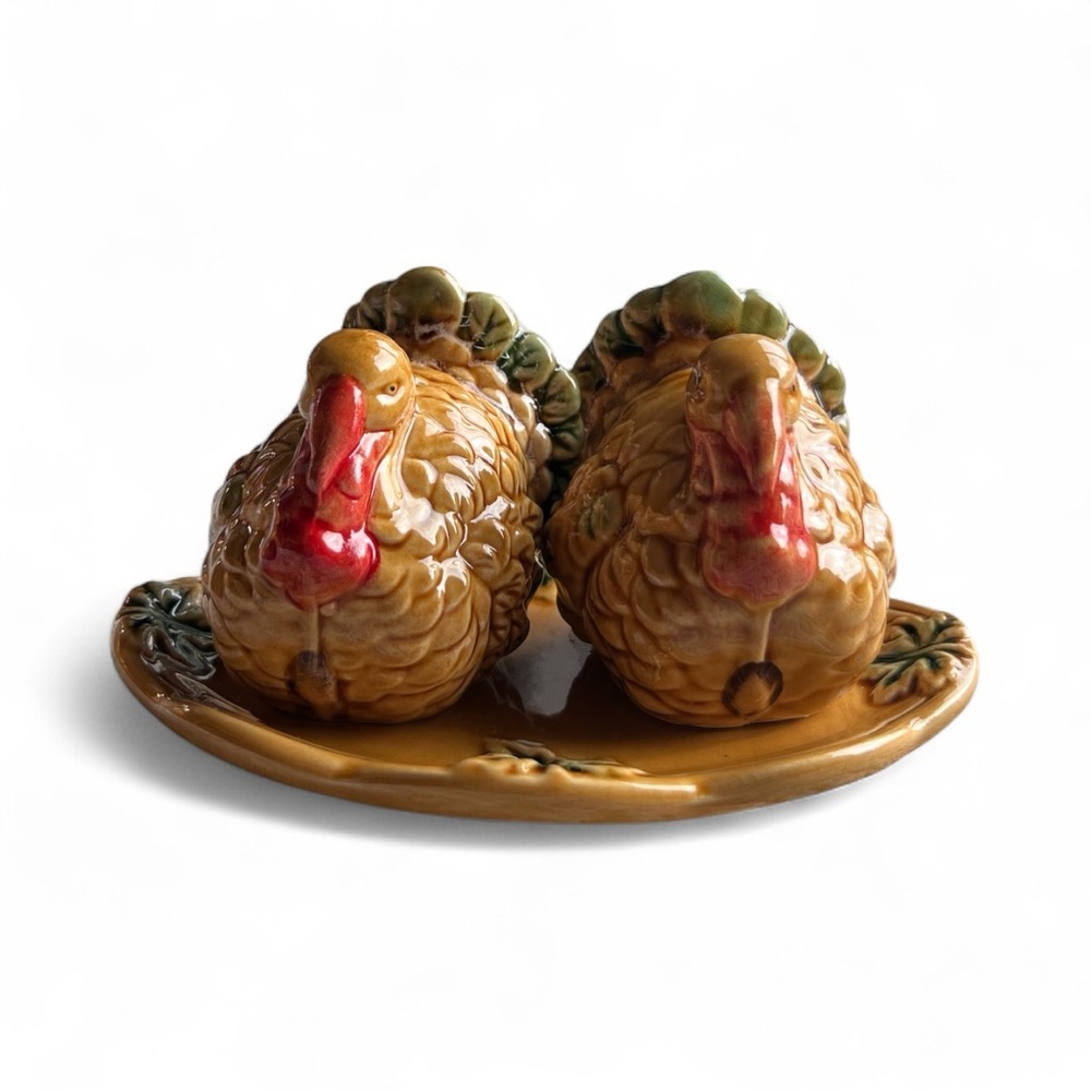 Charming Turkey Salt and Pepper Shakers
